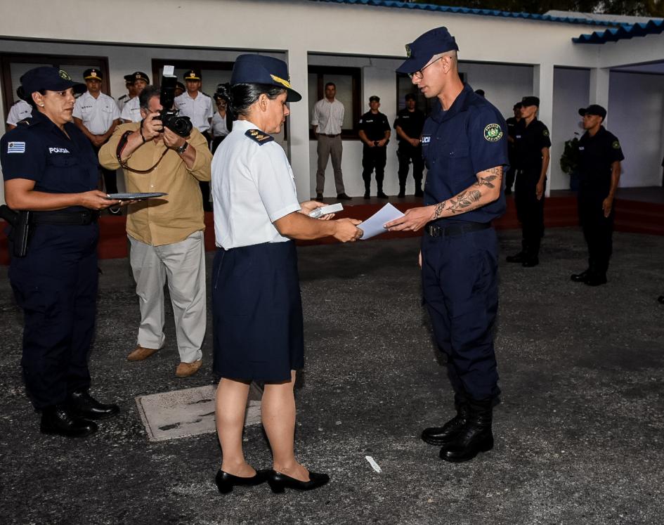 Entrega de reconocimientos a mejor compañero 