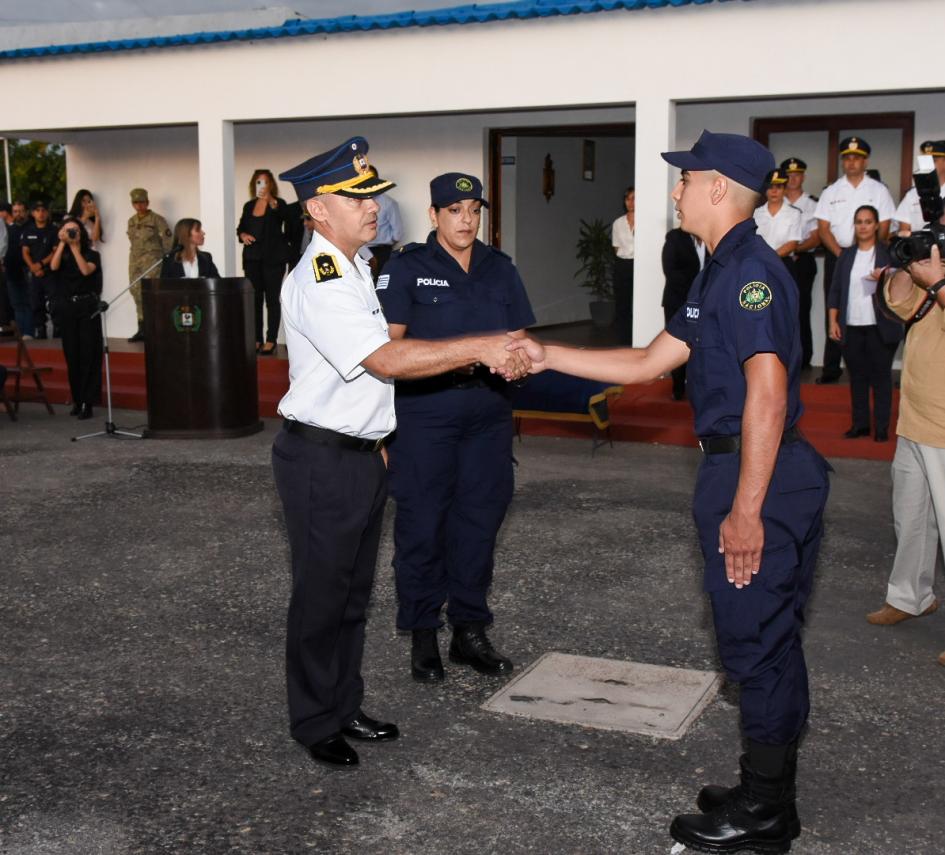 Entrega de reconocimiento a mejor calificación 