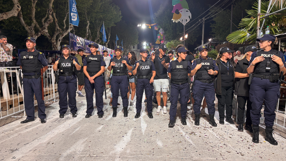 policías de la Jefatura de Cerro Largo