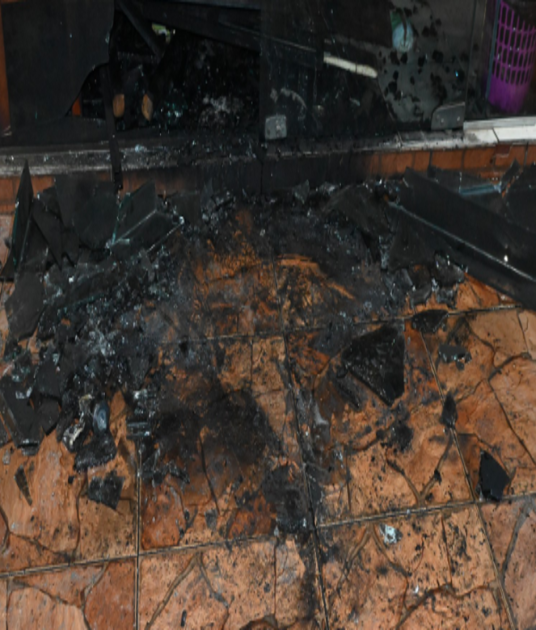 Comercio incendiado en Playa Pascual Comercio incendiado en Playa Pascual