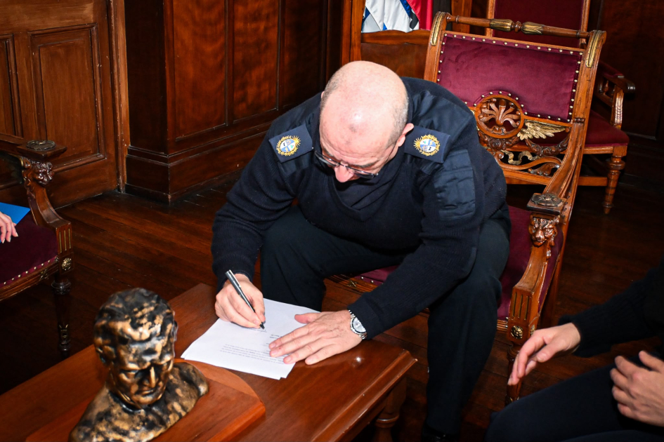 Acto de donación de equipación 