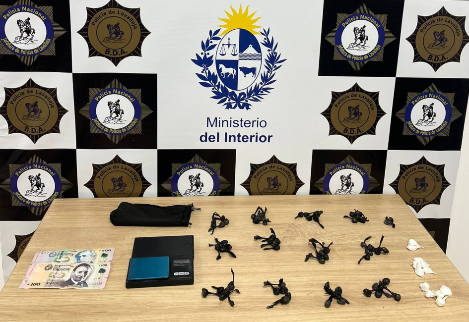 Clohirdrato de cocaína incautada a detenido en via pública barrio La filarmonica Clohirdrato de cocaína incautada a detenido en via pública barrio La filarmonica