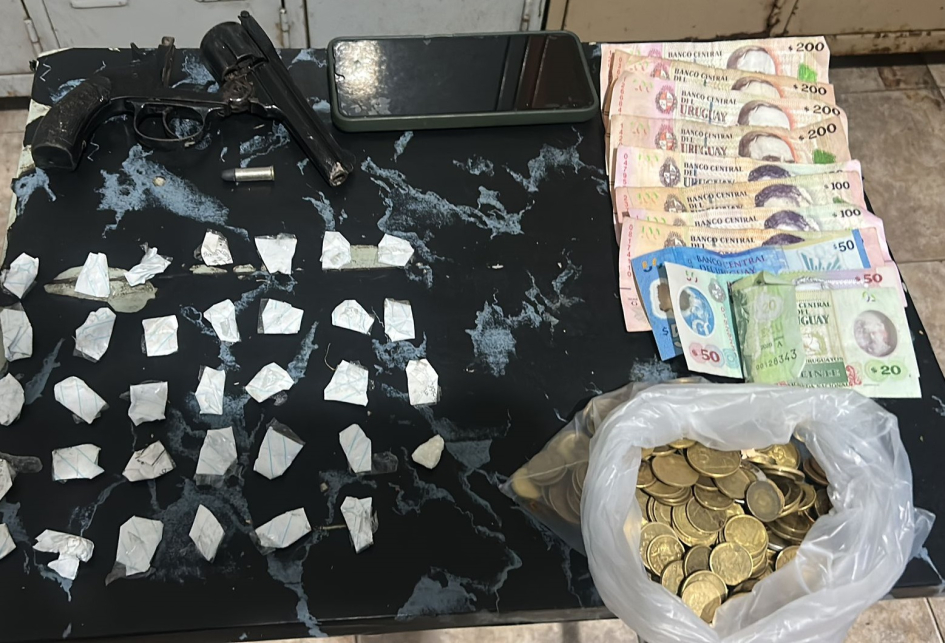 Incautación de la Brigada Antidrogas en José Pedro Varela