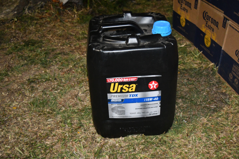 Incuatación de contrabando de aceite automotor