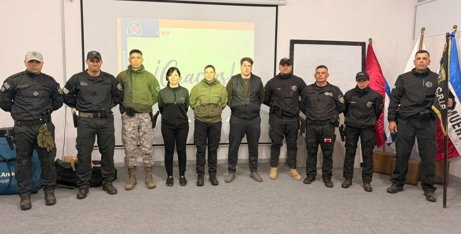 Instructores CRIP y curso de reanimación Instructores de CRIP y curso de reanimación de pie