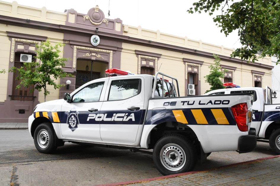 Móvil policial Móvil policial