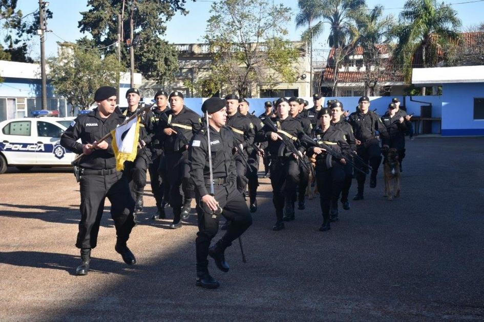 188.° Aniversario de la creación de la Jefatura de Policía de Salto. 188.° Aniversario de la creación de la Jefatura de Policía de Salto.