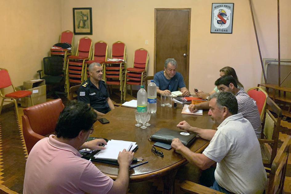 Jefe Operacional Zona II con Alcalde y Concejales del Municipio de Tomas Gomensoro. Jefe Operacional Zona II con Alcalde y Concejales del Municipio de Tomas Gomensoro.