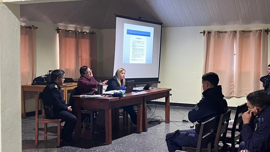 Jornada de actualización para policías de Lalleja en derecho primera parte Jornada de actualización para policías de Lalleja en derecho primera parte