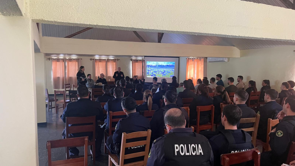 Jornada de actualizacion juridica en Centro de Convenciones Campanero presentación del sub jefe
