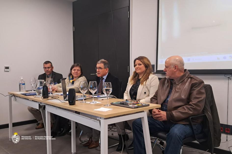 Capacitación sobre el Protocolo de Alerta de Búsqueda de NNA a través de META, Facebook e Instagram Capacitación sobre el Protocolo de Alerta de Búsqueda de NNA a través de META, Facebook e Instagram