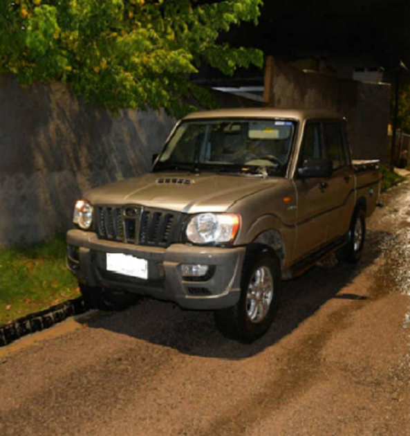 Vehiculo hurtado y a la postre recuperado Camioneta Mahindra producto de hurto en zona rural de Cerro Largo