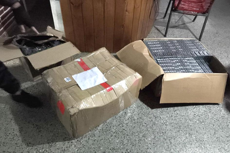 Mercadería de contrabando incautada por la Policía. Mercadería de contrabando incautada por la Policía.