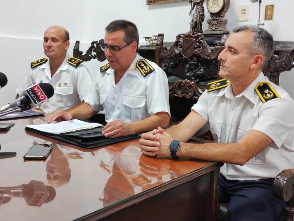 Mesa de prensa Jefe de Policía de Lavalleja 2025 Mesa de prensa Jefe de Policía de Lavalleja 2025