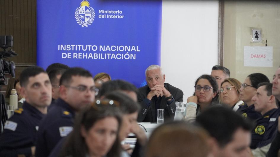 Ministro del Interior e integrantes de las distintas Unidades Penitenciarias. Ministro del Interior e integrantes de las distintas Unidades Penitenciarias.
