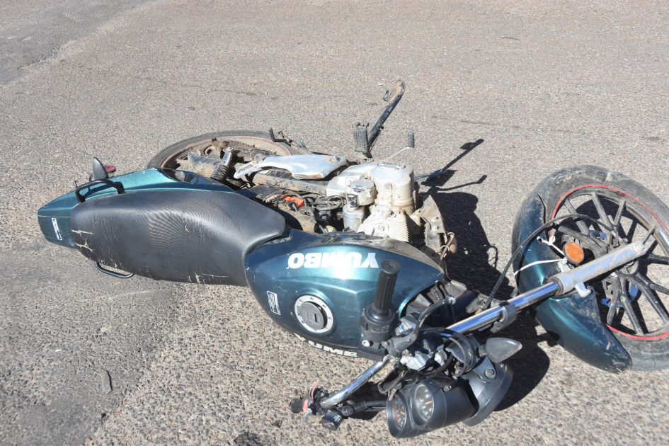 Motocicleta caída producto del siniestro