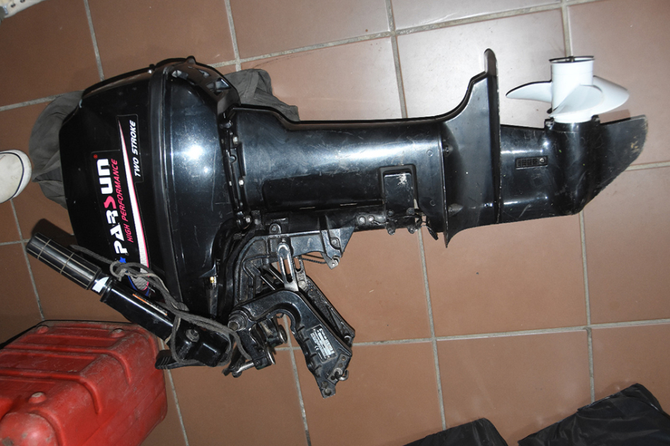Motor fuera de borda marca Parsun