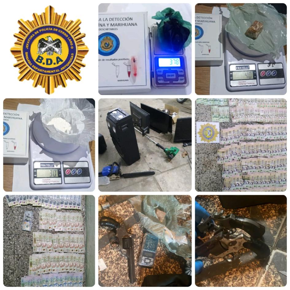Personal de la Brigada Antidrogas desarticula boca de drogas en Melo. Dinero, sustancias estupefacientes, parlantes incautados en el domicilio de los imputado.