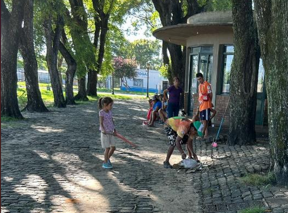 Nueva jornada de limpieza Escuela Nº 10 Nueva jornada de limpieza Escuela Nº 10
