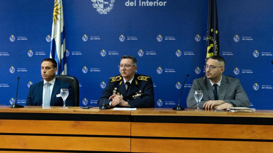 Director de la Policía Nacional, autoriades de la Oficina de las Naciones y de la embajada de Italia