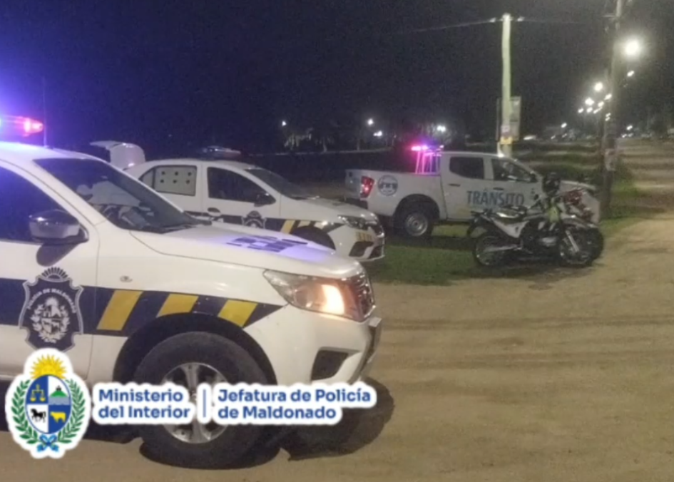 Moviles policales en Operativo Moviles policales en Operativo
