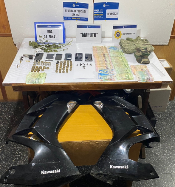 Drogas, arma y dinero incautado. San José de Mayo Drogas, arma y dinero incautado. San José de Mayo