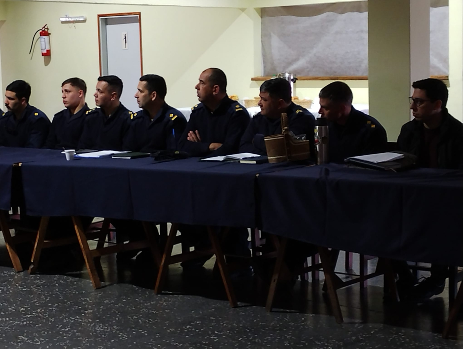 Oficiales jefes en reunión de trabajo 14 de agosto de 2025