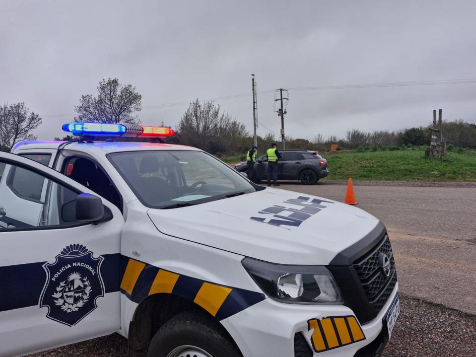 Operativos de prevención en Villa Serrana Operativos de prevención en Villa Serrana