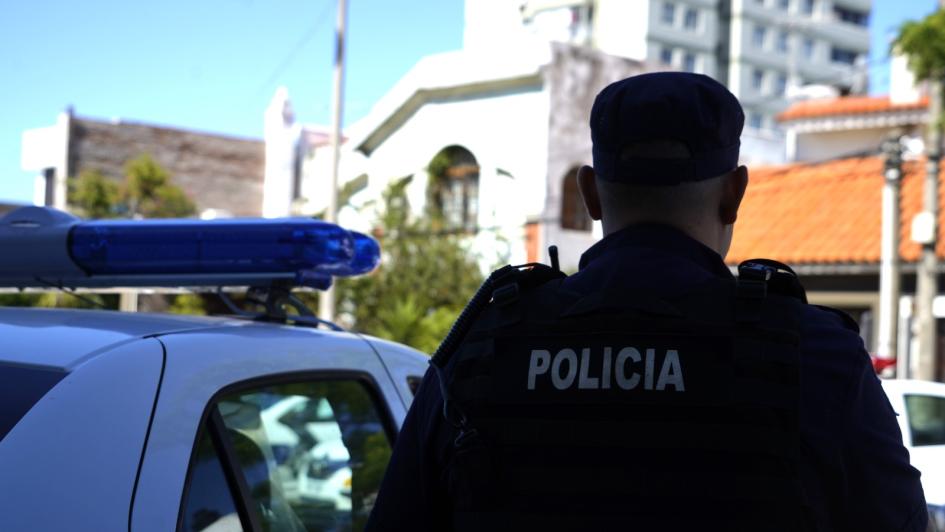 Policía Policía