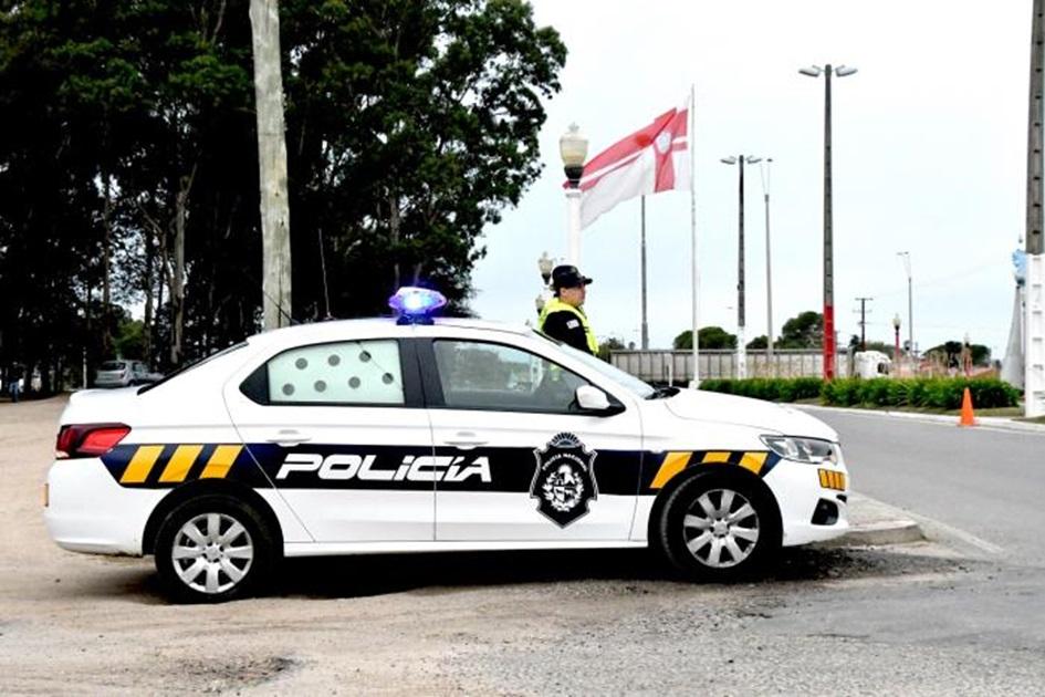Móvil policial Móvil policial