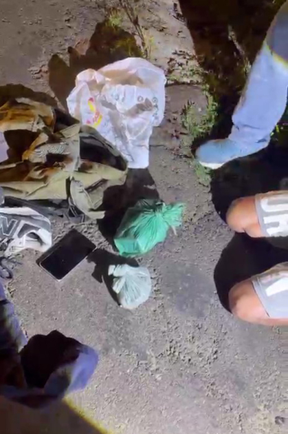 Persona detenida por la policia.