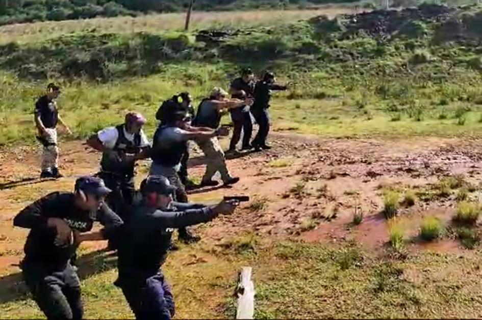 Personal en Práctica de Instrucción de Tiro.