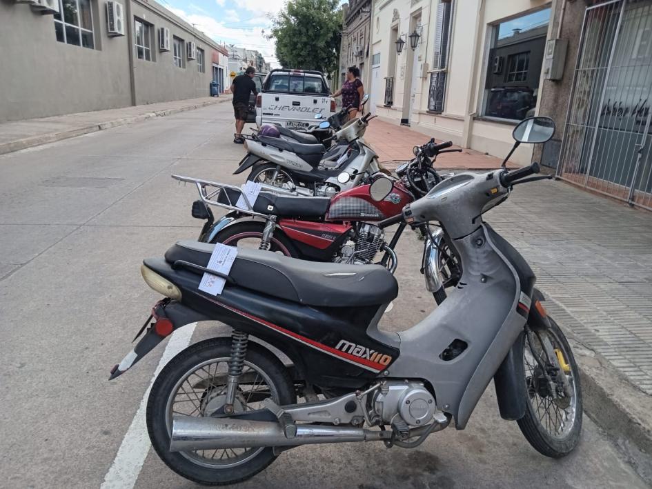 Policía comunitaria aplicando proyecto PCOP 2025 en prevención de hurtos de motos Policía comunitaria aplicando proyecto PCOP 2025 en prevención de hurtos de motos