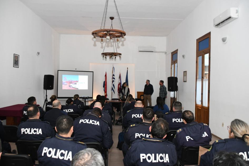 Capacitación junto a INBA Poilicias de Colonia en una capacitación