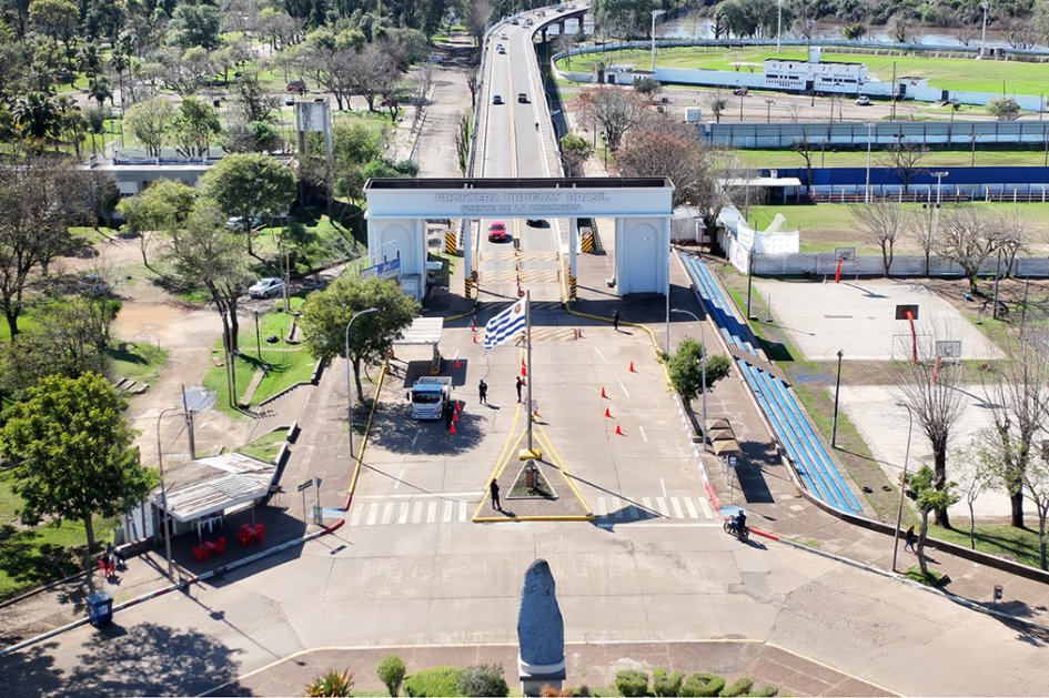 Puerto Central Puente Internacional de la Concordia