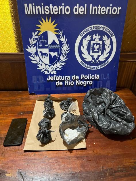 droga incautada al detenido droga incautada al detenido