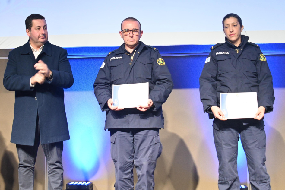funcionarios policiales