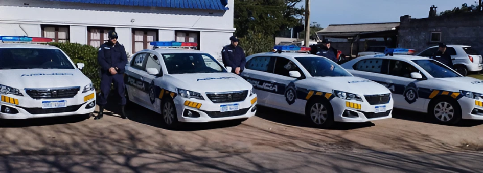 móviles policiales entregados por el Ministerio del Interior formacion de patrulleros nuevos