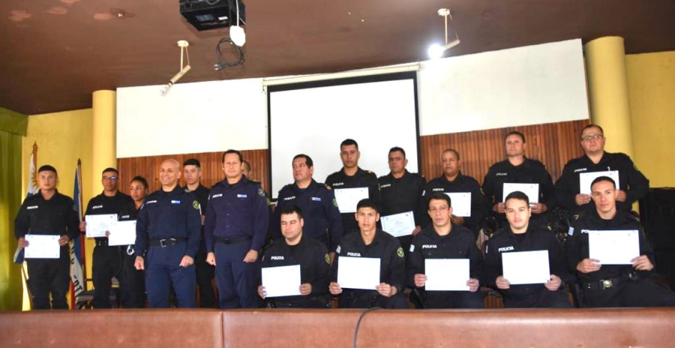Reconocimientos a Funcionarios Policiales destacados Reconocimientos a Funcionarios Policiales destacados
