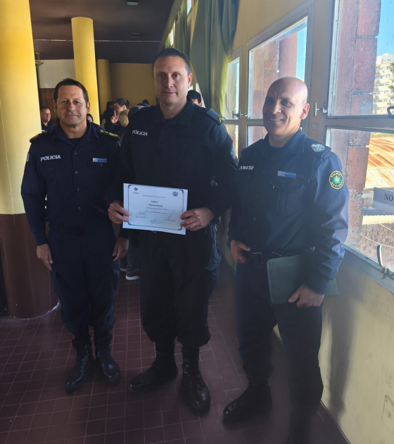 Reconocimientos a Funcionarios Policiales destacados Reconocimientos a Funcionarios Policiales destacados