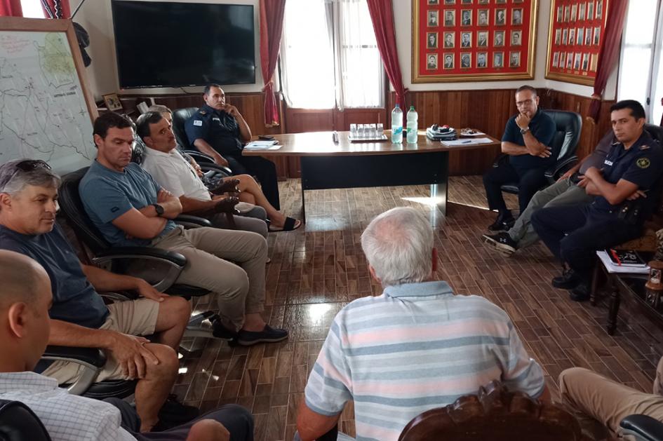 Reunión con productores. Reunión con productores.