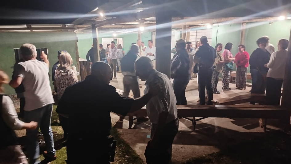 Reunión con vecinos de Aguas Blancas