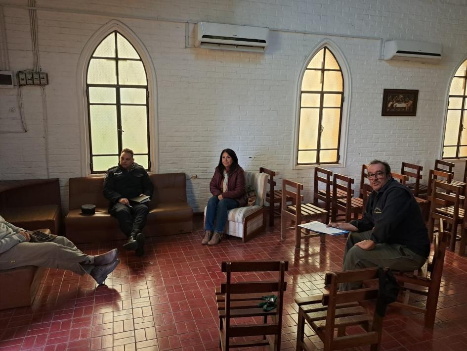 Reunión con vecinos de Paso Farías. Reunión con vecinos de Paso Farías.