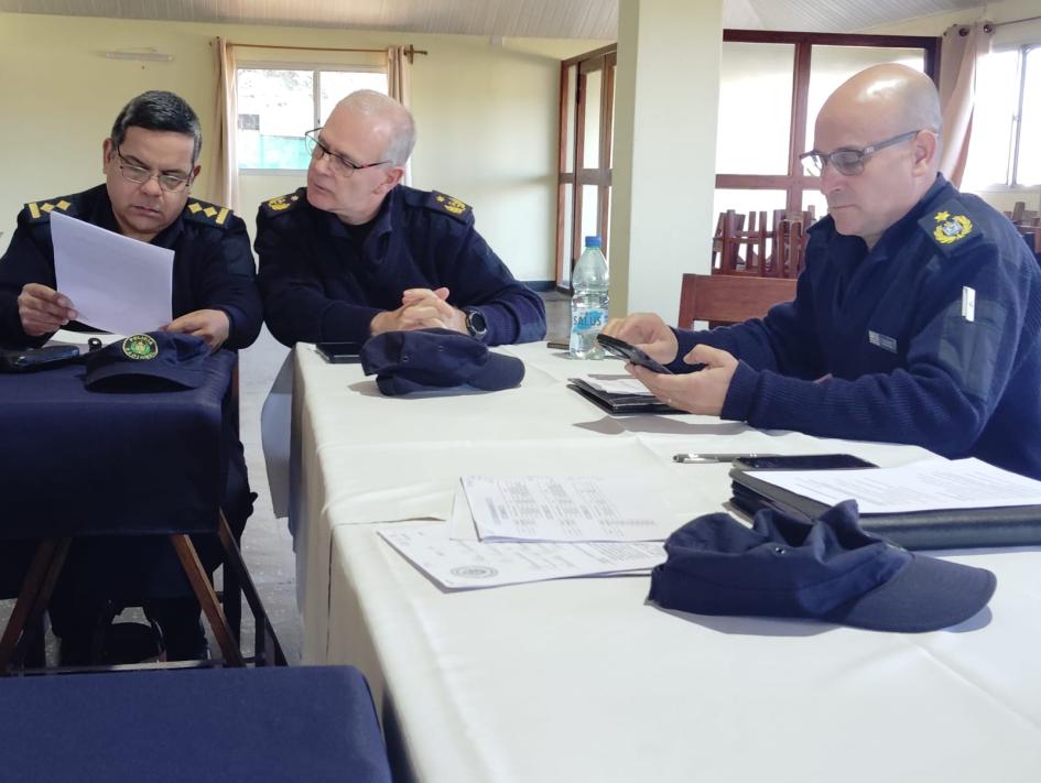 Reunión de trabajo tras imposición de mandos de unidades Reunión de trabajo tras imposición de mandos de unidades