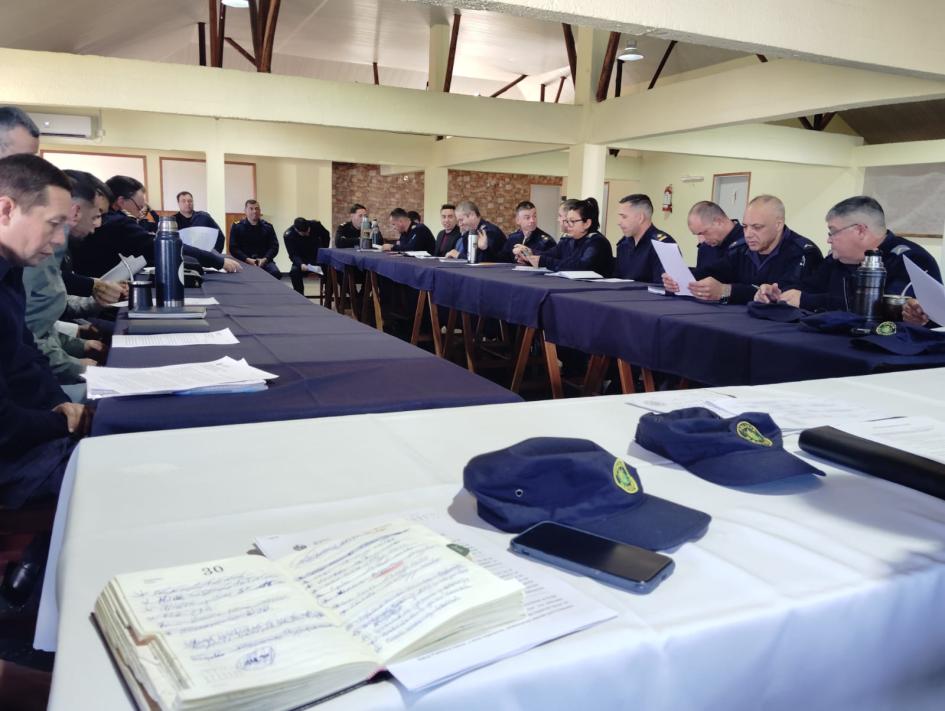 Reunión de trabajo tras imposición de mandos de unidades Reunión de trabajo tras imposición de mandos de unidades