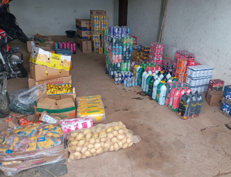 En Rivera se incautó alimentos, bebidas con y sin alcohol, cigarrillos y productos de limpieza