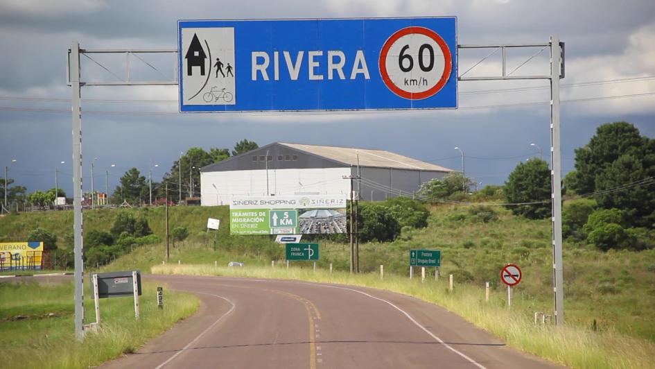 Cartel de ruta de Rivera. Cartel de ruta de Rivera.