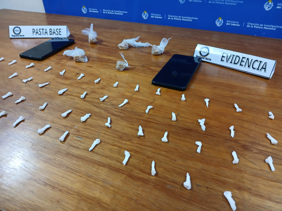 Allanamientos en Rivera dejan como resultado una mujer condenada con prisión y la incautación de dro Allanamientos en Rivera dejan como resultado una mujer condenada con prisión y la incautación de dro