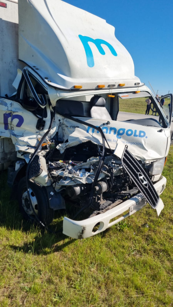 Dos camiones impactaron en Ruta 1 km 98, un conductor politraumatizado grave Dos camiones impactaron en Ruta 1 km 98, un conductor politraumatizado grave