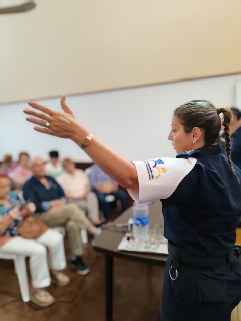 SOM Martínez en taller para adultos mayores